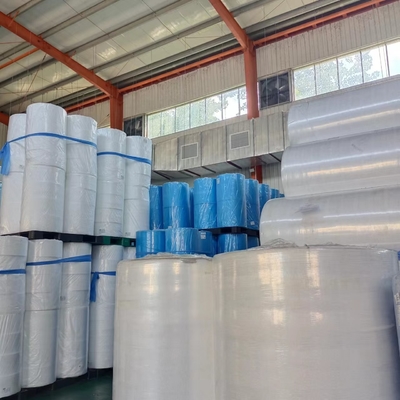 100 % Polypropylene Eco Friendly PP Non Woven Fabric Rolls With 10 - 100 Gram